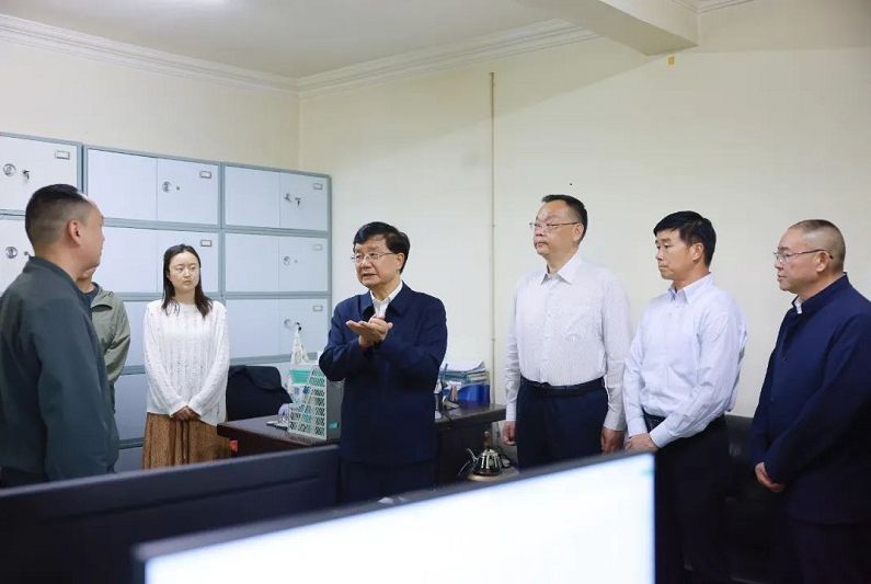 杨斌到市直部门宣讲习近平总书记考察云南重要讲话精神 持续兴起学习宣传贯彻热潮 推动经济社会高质量发展